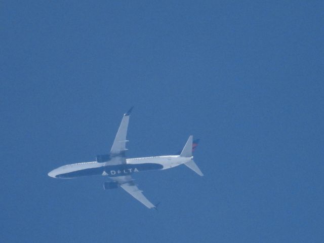 Boeing 737-900 (N872DN) - DAL1036br /MCO-SEAbr /09/15/21