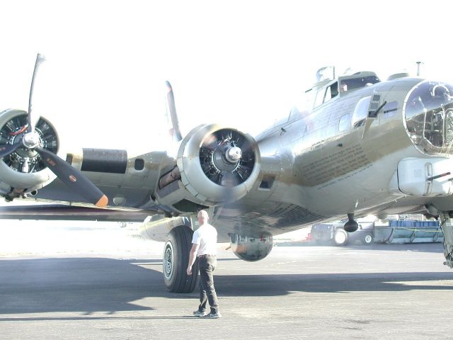 N93012 — - Cranking the #3 on 909, a restored B-17G (N93012), during a visit to a href=http://www.aviationky.org/The Aviation Museum of Kentucky/a. 909 belongs to the Collings Foundation.