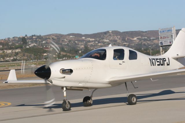 Lancair Lancair 4 (N750PJ) - Taxing at Camarillo