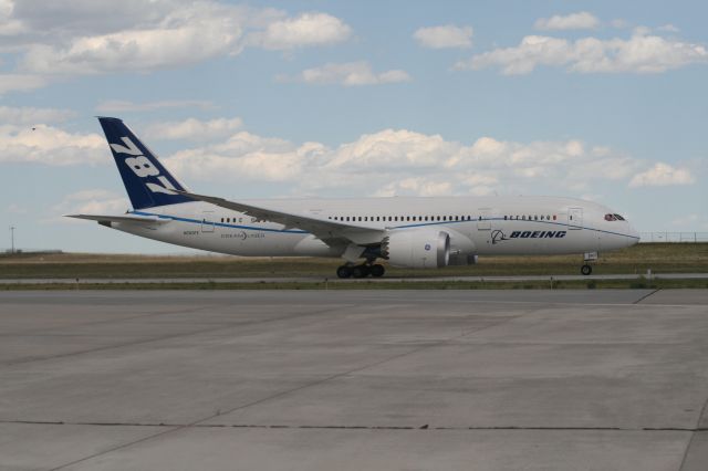 Boeing 787-8 (N787FT) - 787-8 number 5 testing at KCOS