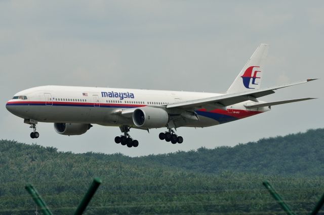 Boeing 777-200 (9M-MRO) - My last photo of 9M-MRO that went missing while on a flight from Kuala Lumpur to Beijing