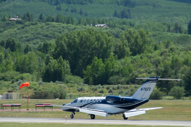 Cessna Citation CJ3 (N78ZG) - Landing 15 at KASE