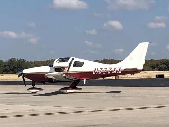 Cessna 350 (N777XX)