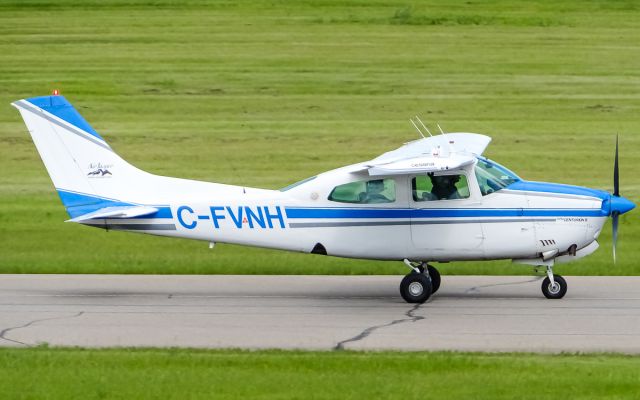 Cessna Centurion (C-FVNH)