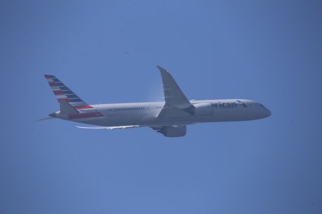 Boeing 787-9 Dreamliner (N840AN)