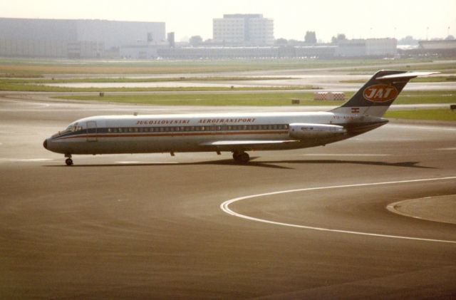 McDonnell Douglas DC-9-30 (YU-AHN) - jul82 cn47470