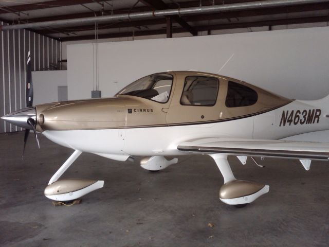 Cirrus SR-22 (N463MR)