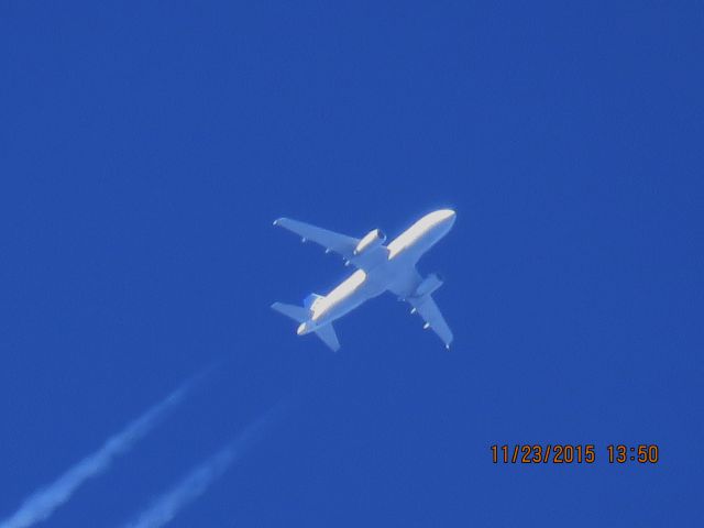 Airbus A319 (N805UA)