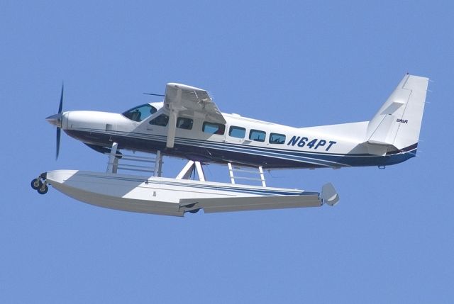 Cessna Caravan (N64PT)