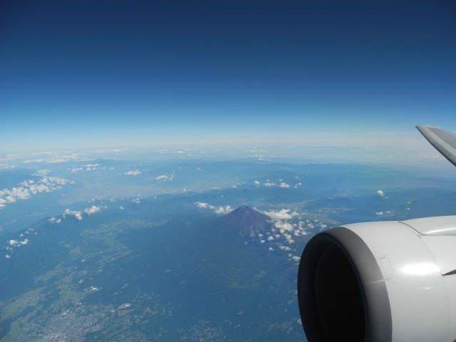 JA8289 — - RJTT → RJOK 27.Aug.2012 Mt.FUJI