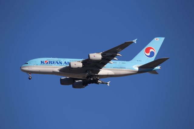 Airbus A380-800 (HL7613)