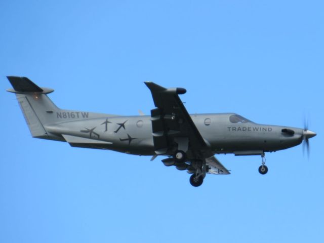 Pilatus PC-12 (N816TW)