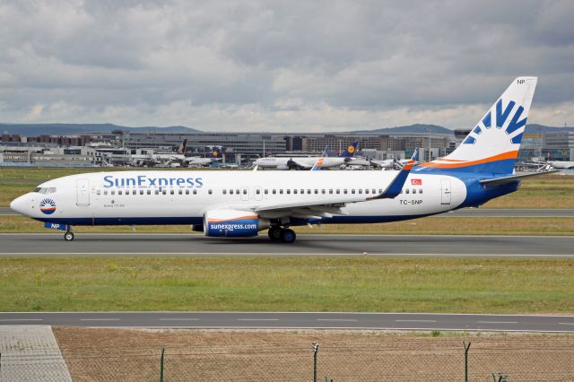 Boeing 737-800 (TC-SNP)