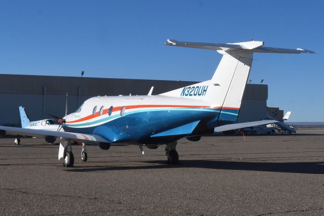 Pilatus PC-12 (N320UH)