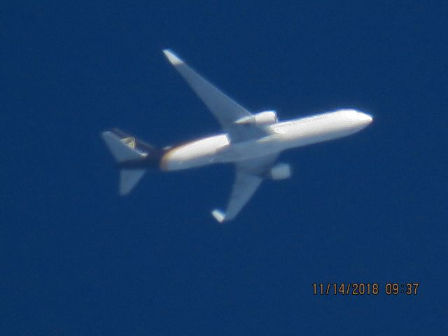 BOEING 767-300 (N316UP)