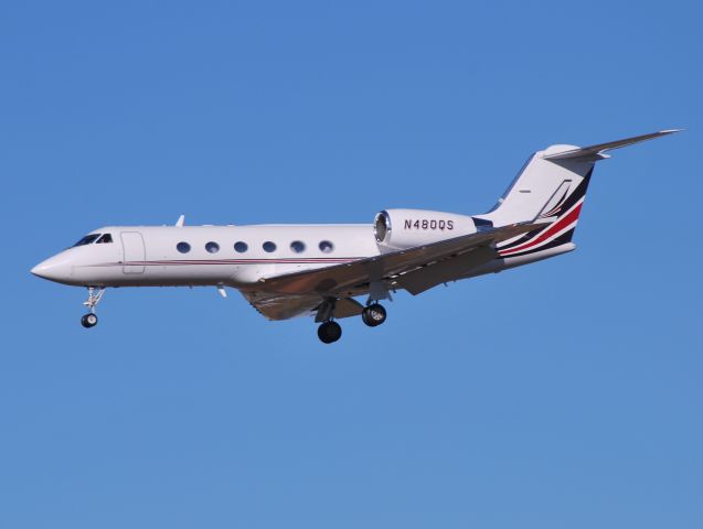 Gulfstream Aerospace Gulfstream IV (N480QS) - NJI SALES INC on final for runway 20 at KJQF - 10/27/14