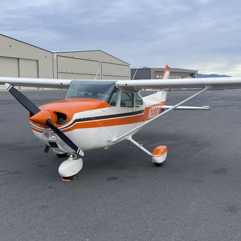 Cessna Skyhawk (N22230)