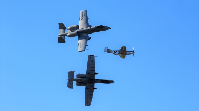 North American P-51 Mustang (N151AM) - EAA Air Venture A-10 / P-51 Heritage Flight 2017.