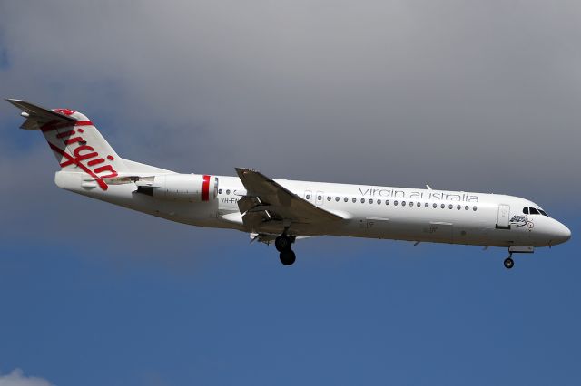 Fokker 100 (VH-FNJ) - on 18 November 2017