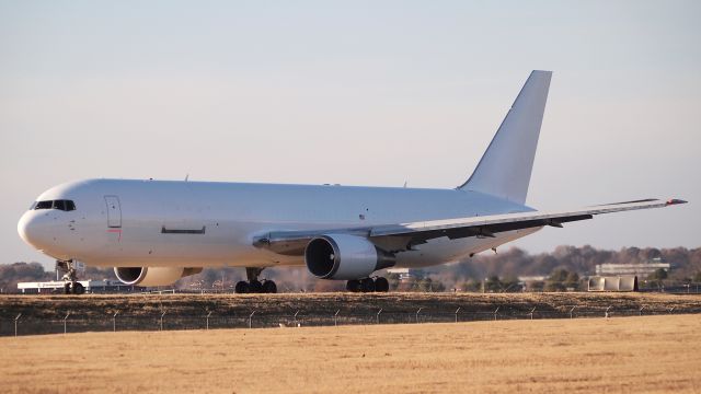 BOEING 767-300 (N632GT)