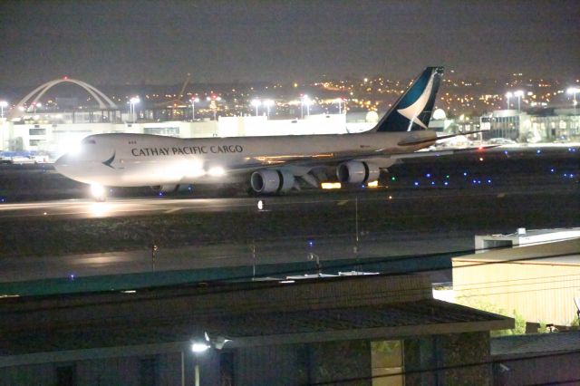 BOEING 747-8 (B-LJE)