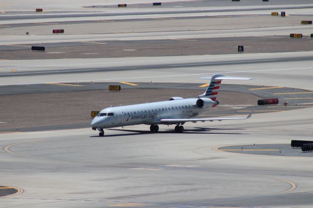 Canadair Regional Jet CRJ-700 (N710SK)