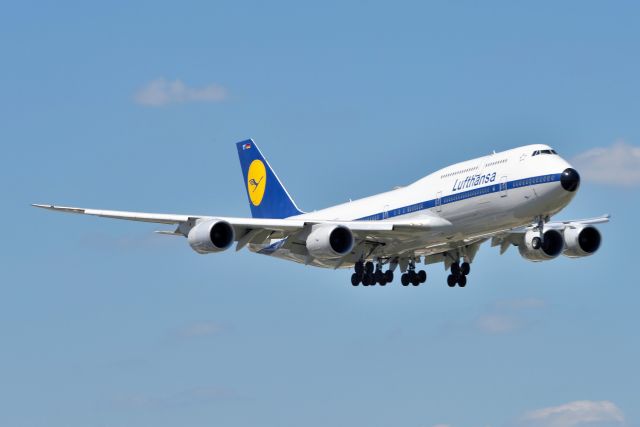 BOEING 747-8 (D-ABYT) - 10-C 08-16-21