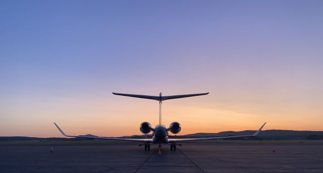 Gulfstream Aerospace Gulfstream G650 (N4050) - Best in full view! 