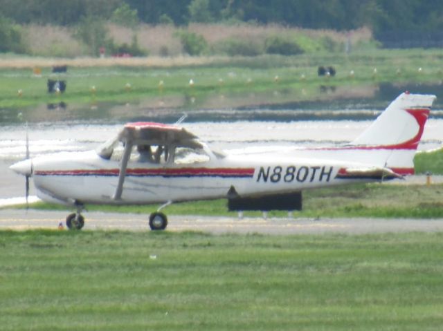 Cessna Cutlass RG (N880TH)