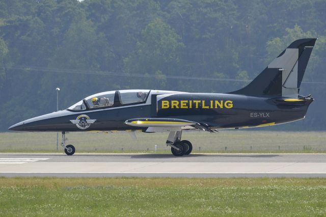 Aero L-39 Albatros (ES-YLX)