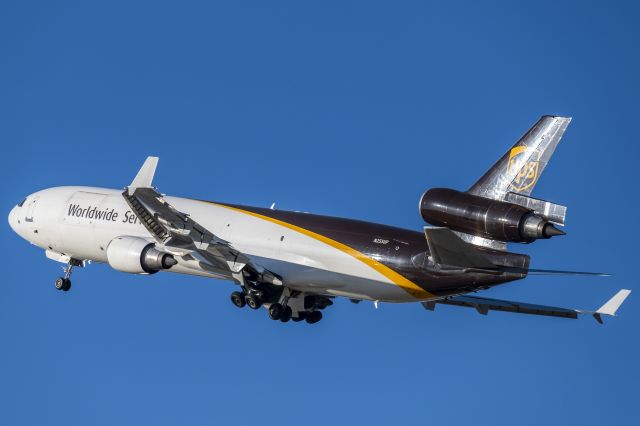 Boeing MD-11 (N255UP) - 31L Departure