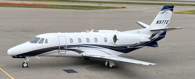 Cessna Citation V (N97TE) - Proud of our new paint job on our 2005 Citation XLS!