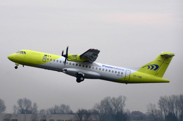 ATR ATR-72 (OY-YAE)