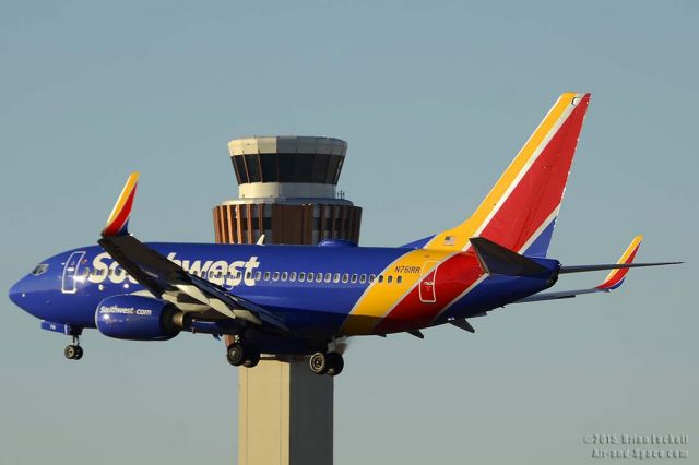 Boeing 737-700 (N761RR) - Southwest Boeing 737-7H4 N761RR at Phoenix Sky Harbor on Dece,ber 27, 2015. It first flew on February 16, 2000. Its construction number is 27875. It was delivered to Southwest on March 22, 2000. 