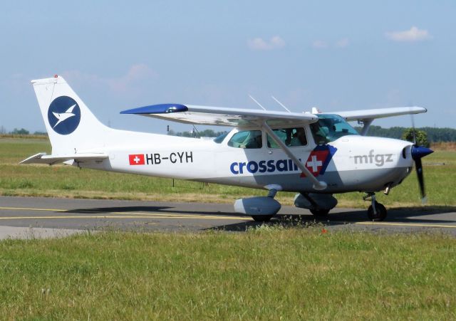 Cessna Skyhawk (HB-CYH)