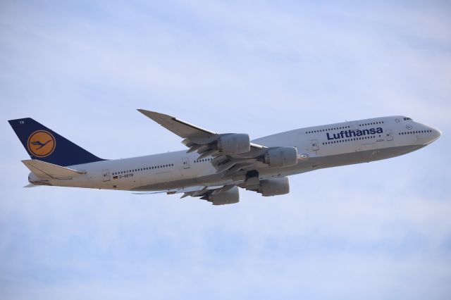 BOEING 747-8 (D-ABYN)