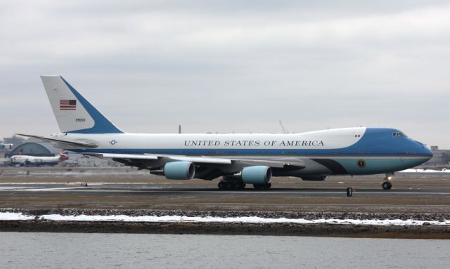 Boeing 747-200 (92-9000)