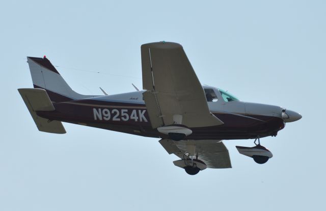 Piper Cherokee (N9254K)