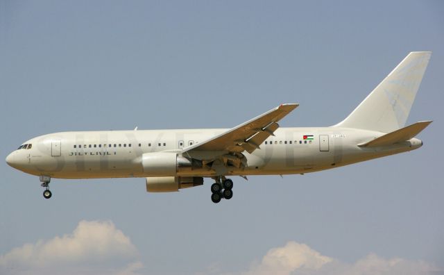 BOEING 767-200 (JY-JAG)