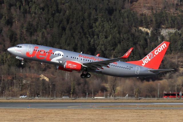Boeing 737-800 (G-JZHZ)