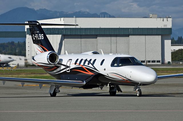 Cessna Citation CJ4 (C-FLBS)