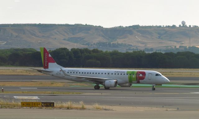 Embraer ERJ-190 (CS-TPV) - TAP Express Embraer ERJ-190LR CS-TPV in Madrid 