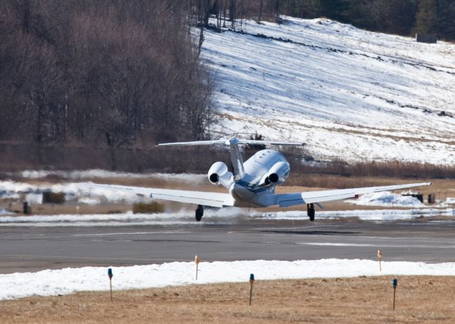 Cessna Citation CJ2+ (N6ZE) - Aircraft refuelled at RELIANT AIR - the lowest price on the Danbury (KDXR) airport!