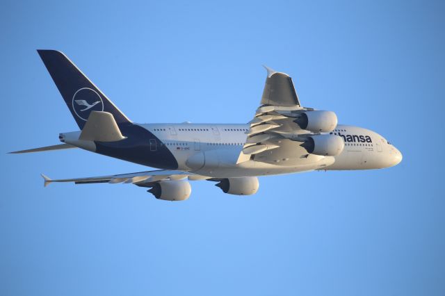 Airbus A380-800 (D-AIMC)