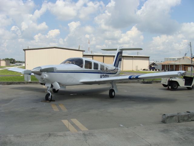 Piper Saratoga (N28PV)