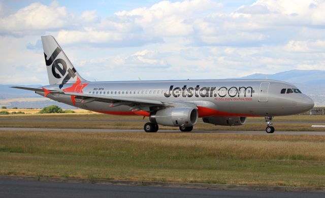 Airbus A320 (VH-VFH)