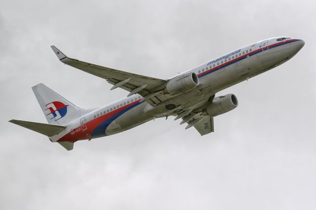 Boeing 737-800 (9M-MLE) - 2nd January, 2020:  Shortly after takeoff from rwy 25 on a cloudy afternoon in Kuching.