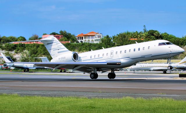 Bombardier Global 5000 (M-GRAN)