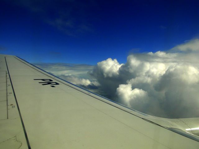 Boeing 737-700 (PR-GOM) - BOEING 737-700 OF GOL FROM VITÓRIA-ES TO SALVADOR-BA, BRAZIL