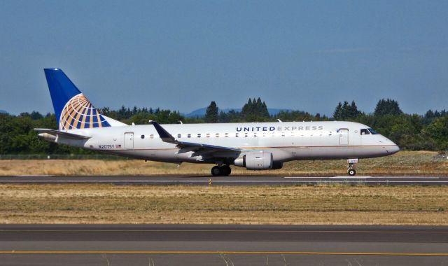 Embraer 175 (N207SY) - opb. SkyWest